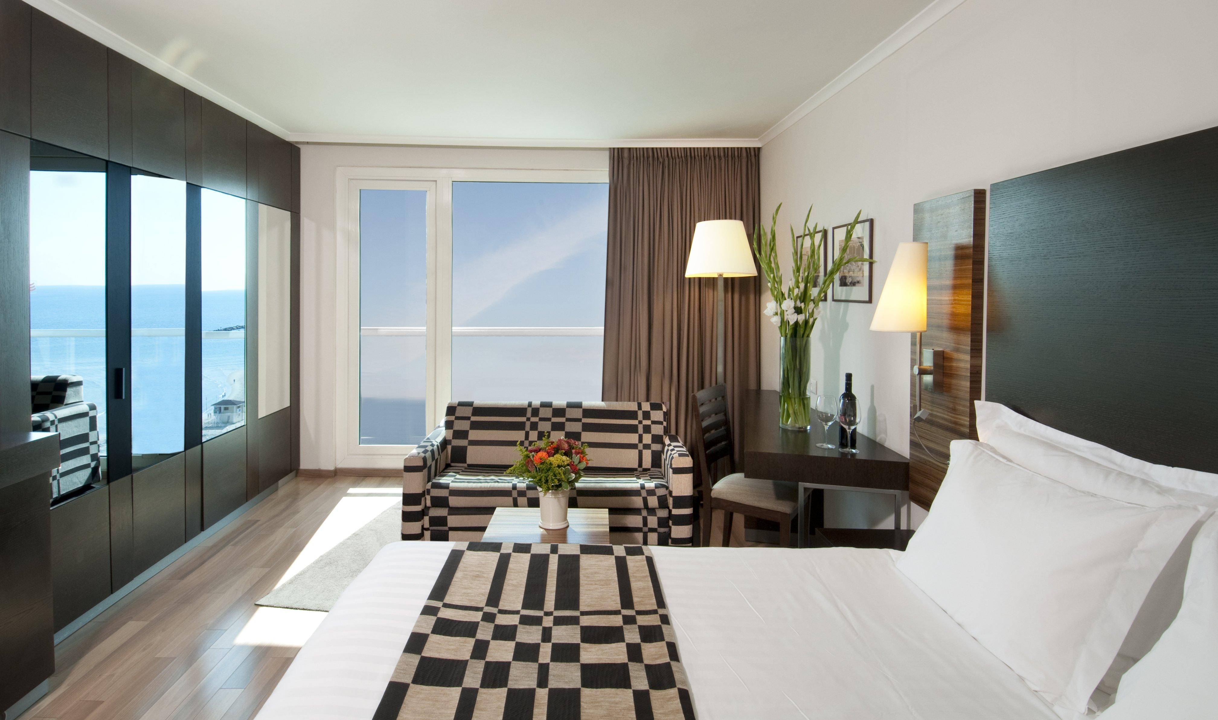 Crowne Plaza Tel Aviv Beach By Ihg Exterior foto A room at the hotel