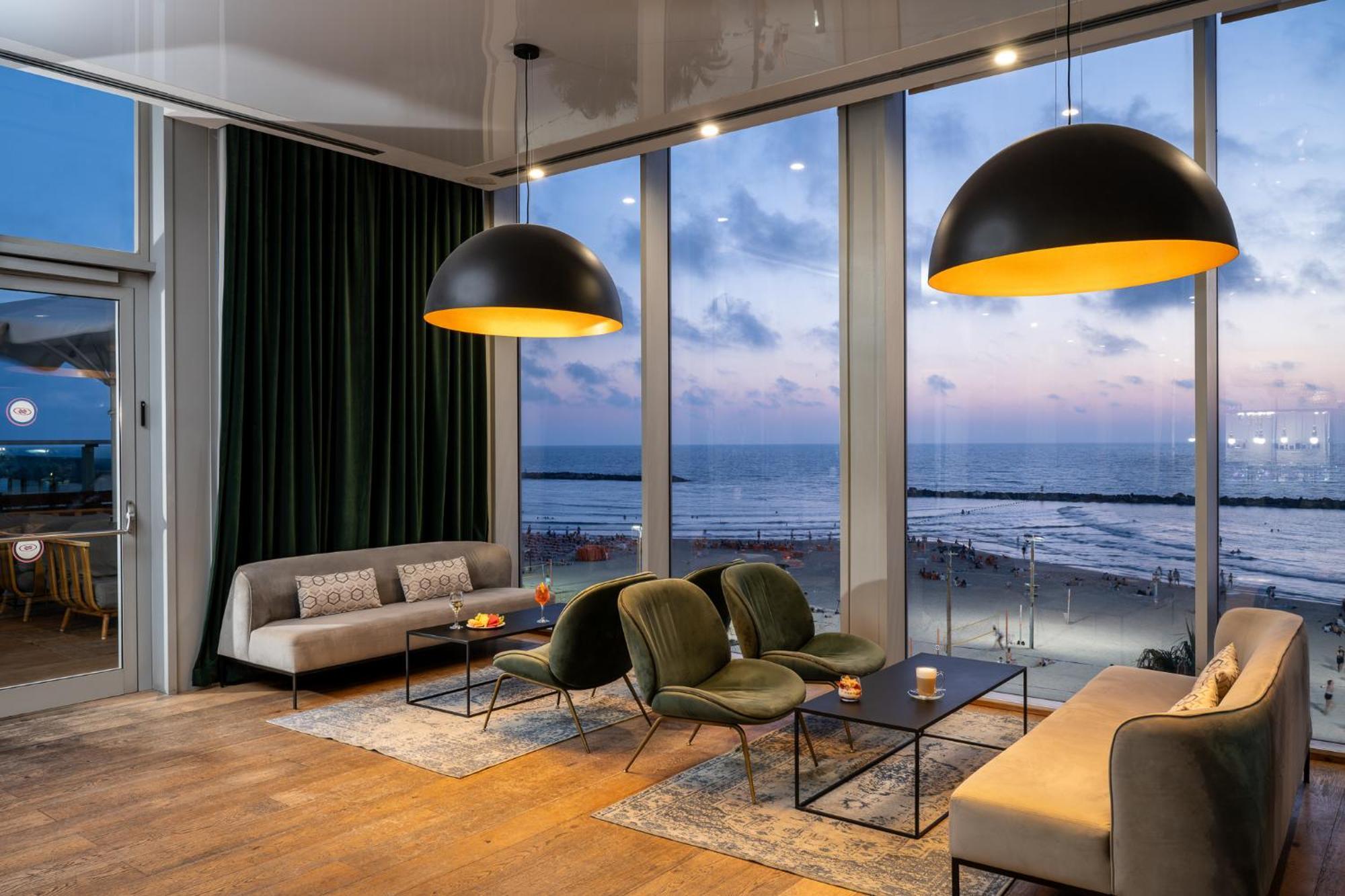 Crowne Plaza Tel Aviv Beach By Ihg Exterior foto The Sky Club