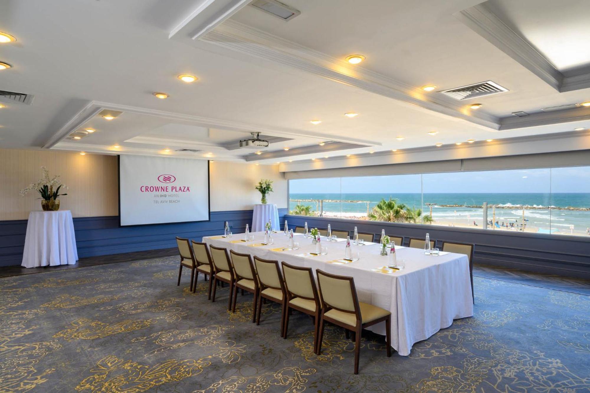 Crowne Plaza Tel Aviv Beach By Ihg Exterior foto Meeting room